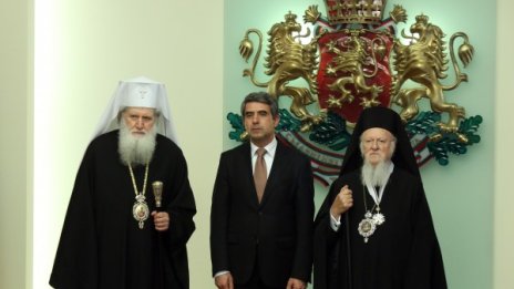 Цачева проверява: Кой реши да наградим †Вартоломей?  