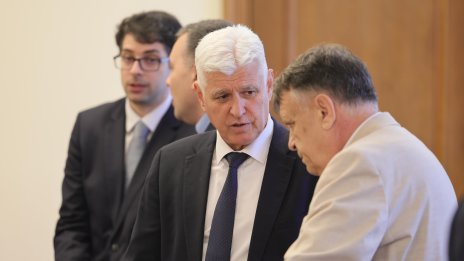 Кабинетът оттегли Доклада за отбраната за 2025 г. заради несъгласие 