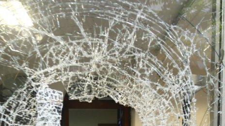 Бомба избухна във фризьорски салон в Ботевград