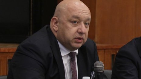 Кралев има още един заместник
