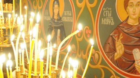 Заведете децата на църква, днес е Въведение Богородично