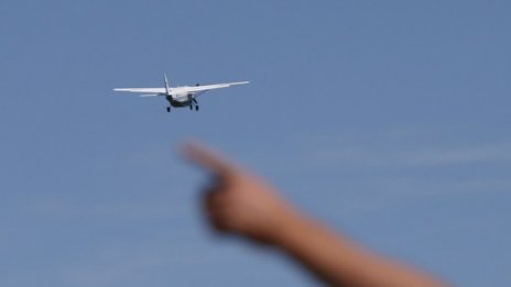 Два самолета отклонени към Пловдив, заради вятъра