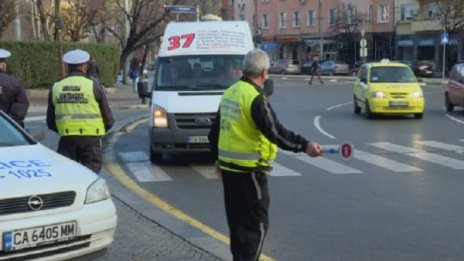 Маршрутките в София – масово стари с гуми галоши