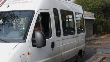 ДАИ да дебне възрастта на маршрутките