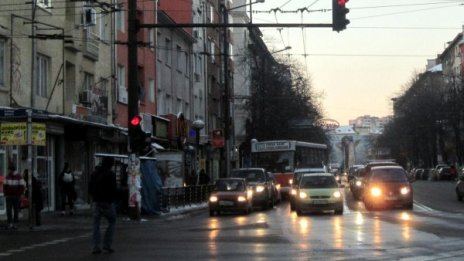 Аварирал тролей блокира Петте кьошета 