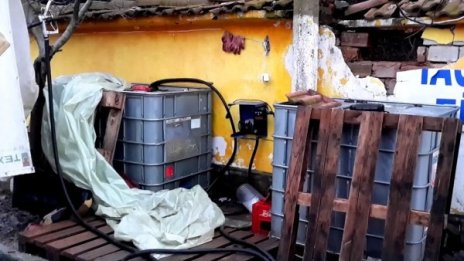 Сериозни количества нелегални горива влизат у нас