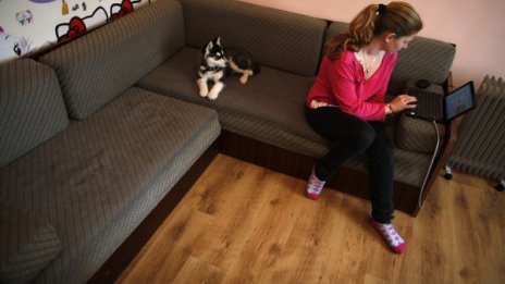 В дома на българина: Фототапети и усвоени балкони