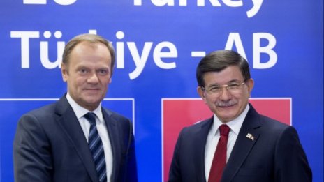 Европа ще започне да връща имигранти на Турция от юни