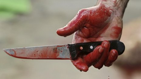 Клане в Трънково: Баща уби сина си с нож
