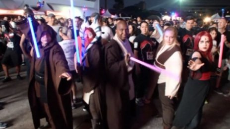 Принцеса Лея и Дарт Вейдър в Star Wars маратон