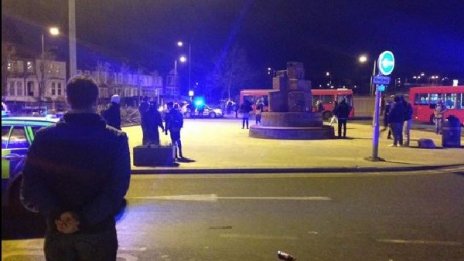 С мачете в Лондонското метро, мъж крещял "За Сирия"