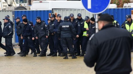 Полицаите – без тлъстичко, ще пият сок без утайки
