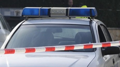 Бой за момиче прати деветокласник в болница