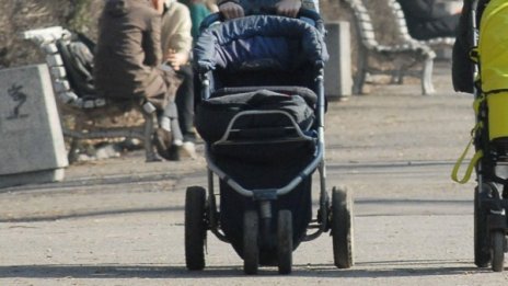 Протести за адекватни условия за отглеждане на деца