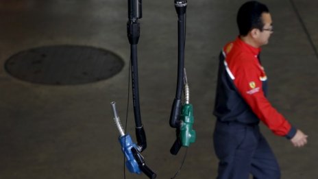 Горивата поевтинели у нас с 5% за три месеца