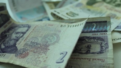 81-годишен бургазлия даде 12 бона за фризери