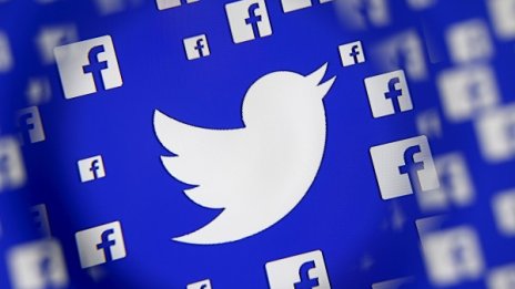 Как Facebook задържа служителите си?