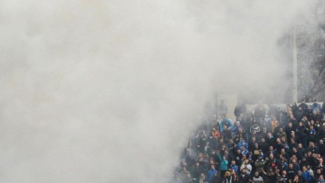 Меле между ултраси взриви Пловдив