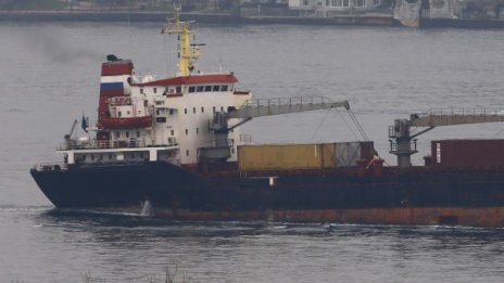 Капитан на руски товарен кораб е задържан в Дания за пиянство