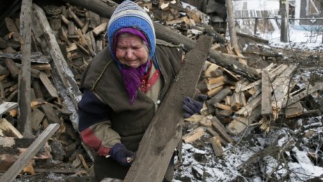 Въпреки примирието села в Украйна минават от единия в другия лагер