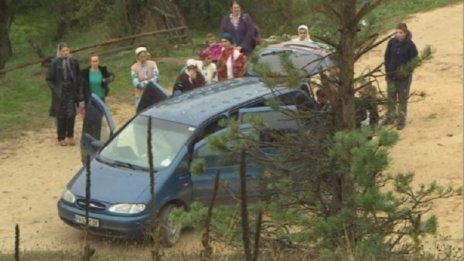 До школо в багажника – всекидневие за ученици