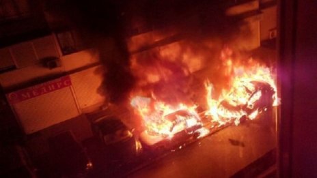 Два автомобила бяха изпепелени в София