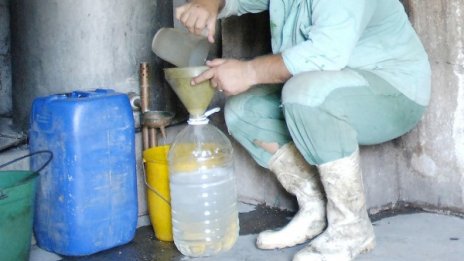 Свиха 80 литра ракия от изба на добричлия