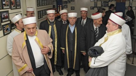 Мюфтийството сменя водача, бяга от драмите в ДПС