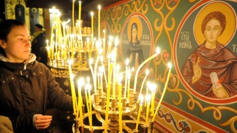 Църквата ни губи храмовете си отвъд океана
