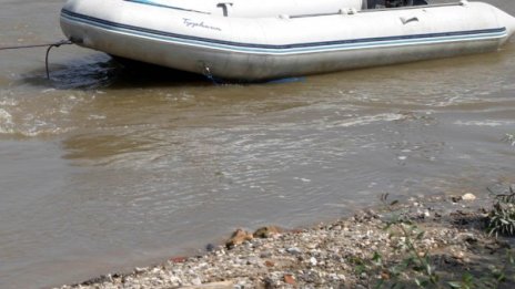 Граничари спасиха 111 бежаци от удавяне в Марица