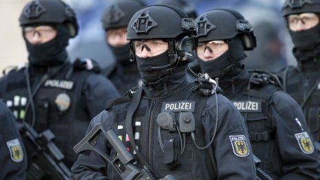 40 северноафриканци арестувани в Дюселдорф 