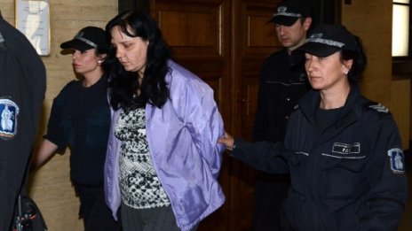 Орден за Ковачева, паметник да й вдигнат, да я канонизират!