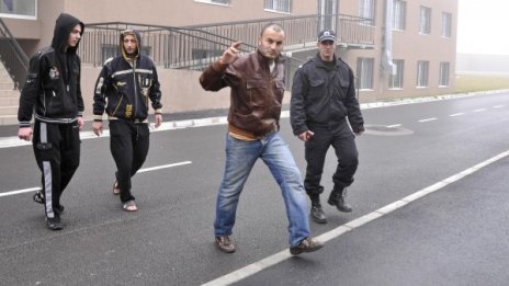 Протест: Не на насилието над жени от бежанци