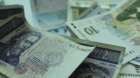 Баба от Генерал Тошево хариза 8500 лв. на непознат 