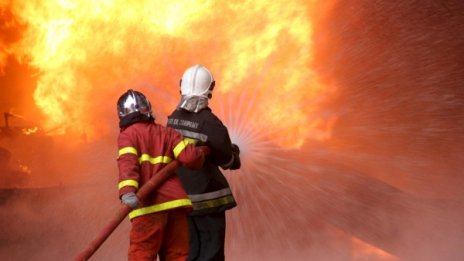 Възрастен мъж изгоря в дома си във Варна