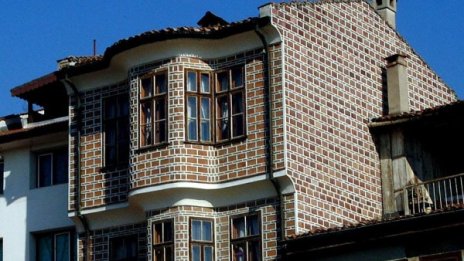 Общината в Търново си купи "Къщата с маймунката"