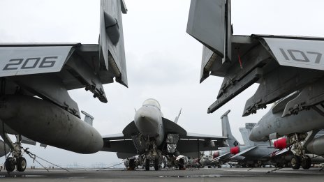 Американските суперносачи отново са в сила в Тихия океан