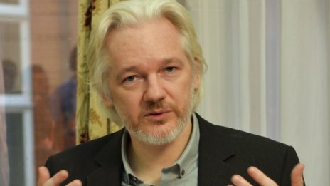 Експерти на ООН: Асандж е задържан незаконно!