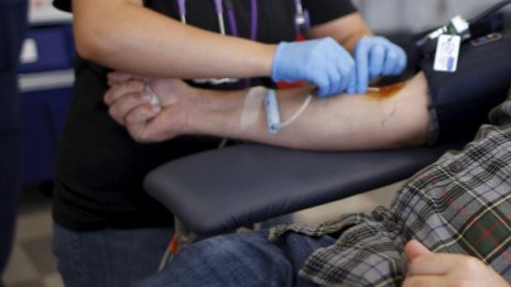 Франция ограничи кръводаряването заради Зика