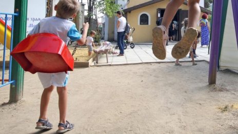 Пада тайната на осиновяването