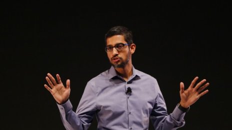 Google позлати шефа си Сундар Пичай