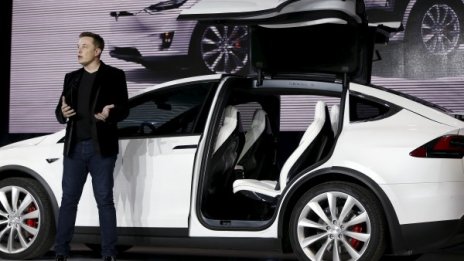 Tesla обеща – до края на годината с печалба