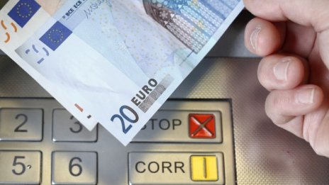 Опитаха да откраднат банкомат в Костинброд