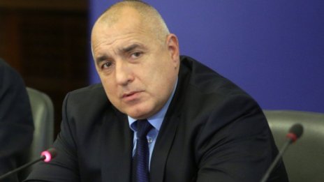 Борисов говори с Юнкер, иска нормален трафик по границата