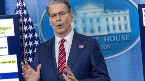 САЩ няма да удължат дерогацията за санкциите върху руския петрол