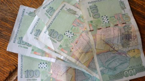 Хасковски баби дадоха 11 000 лв. на ало апаши