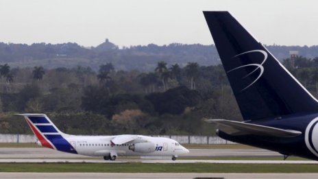 Два самолета се сблъскаха на летището в Детройт