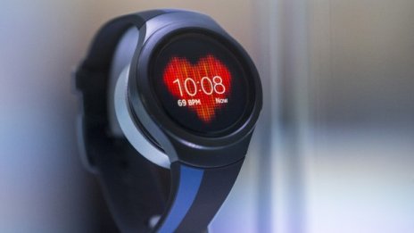 Смартчасовниците издухват швейцарските 