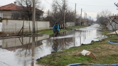 Имаш ли над 500 лв. в банка, не дават помощи при бедствия