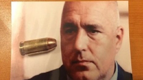 Премиерът за куршума: Беше ми криво, но... поел съм си кръста 